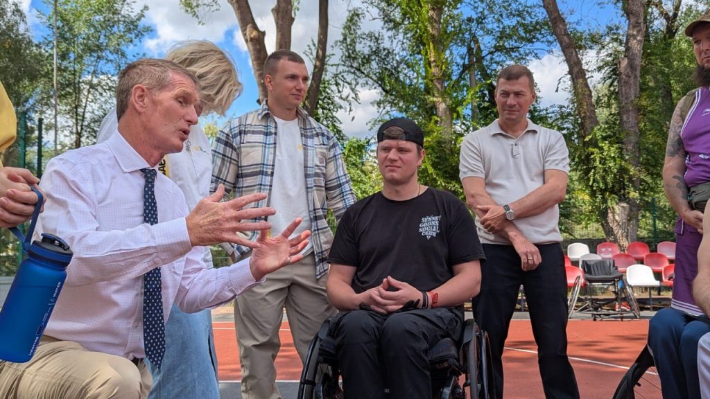 Візит делегації Invictus Foundation: зустріч із баскетболістами