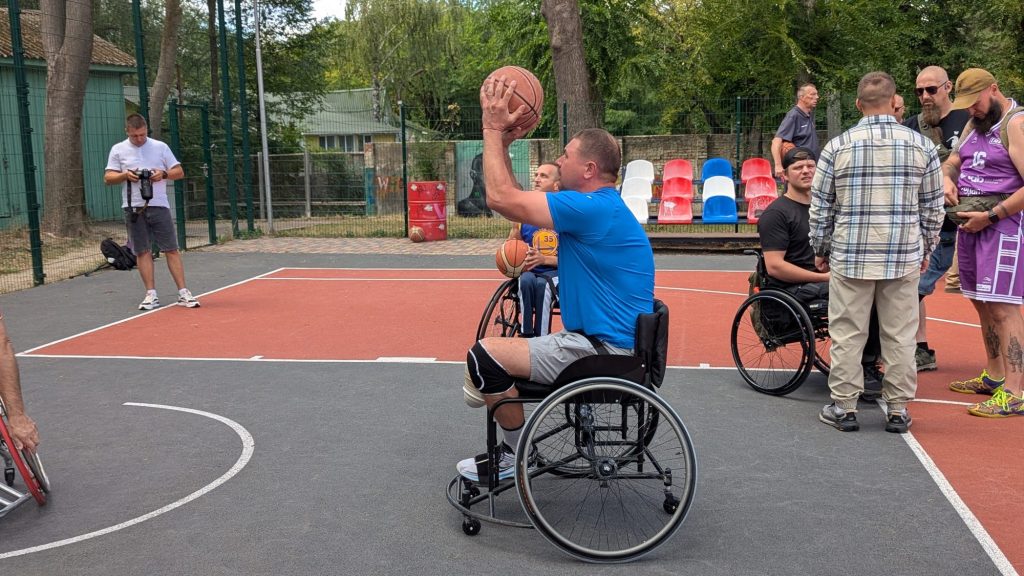 Richard Smith (Invictus Foundation) visits Rivne