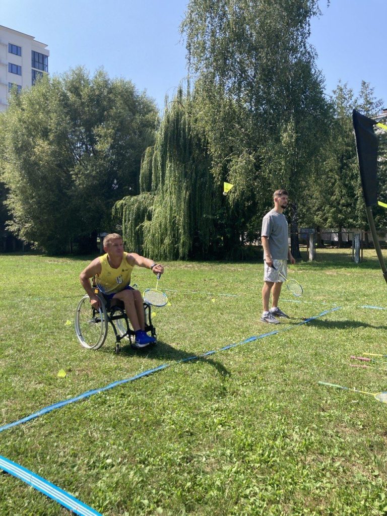 Air badminton outdoors